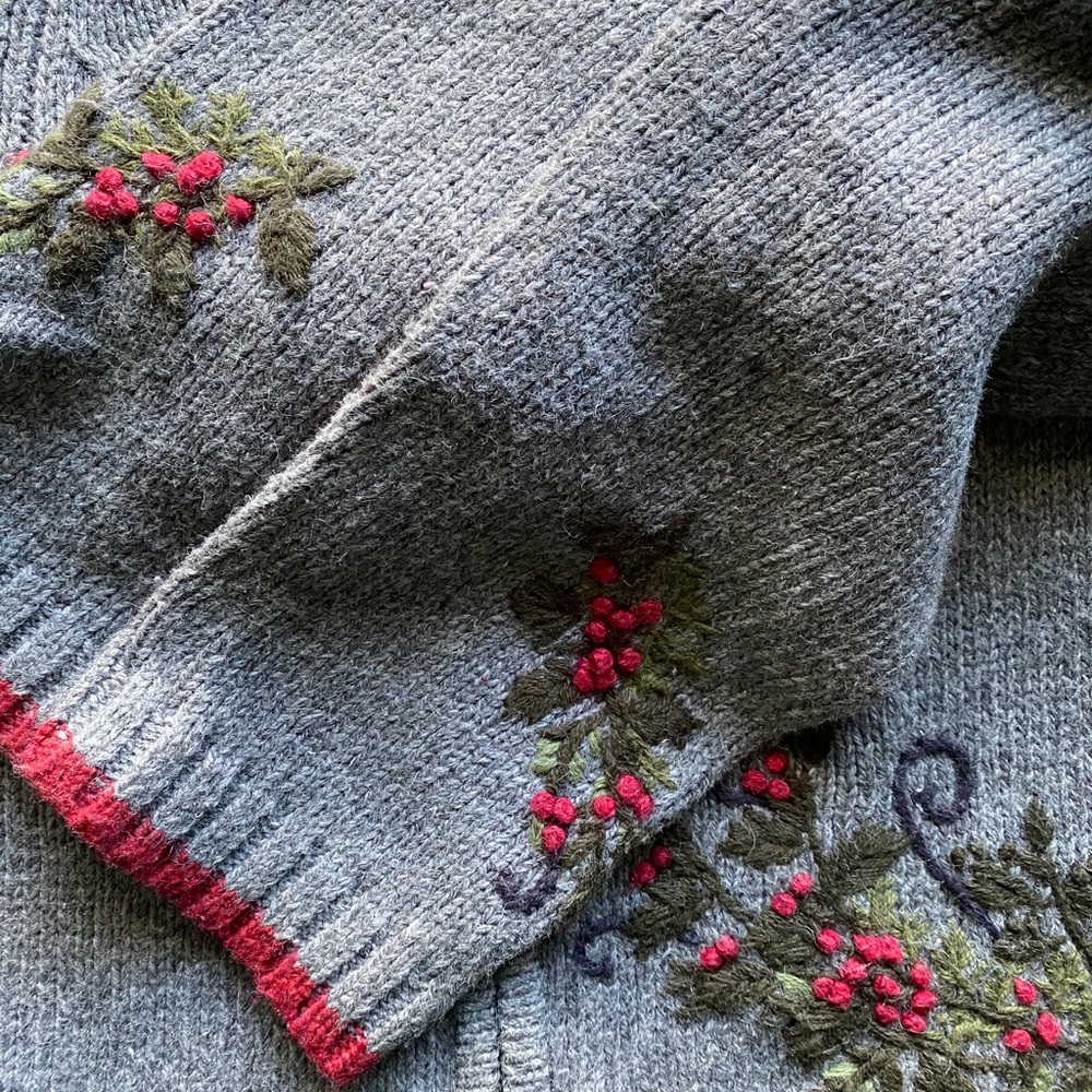 Croft & Barrow Holly Leaves & Berries Zip Sweater